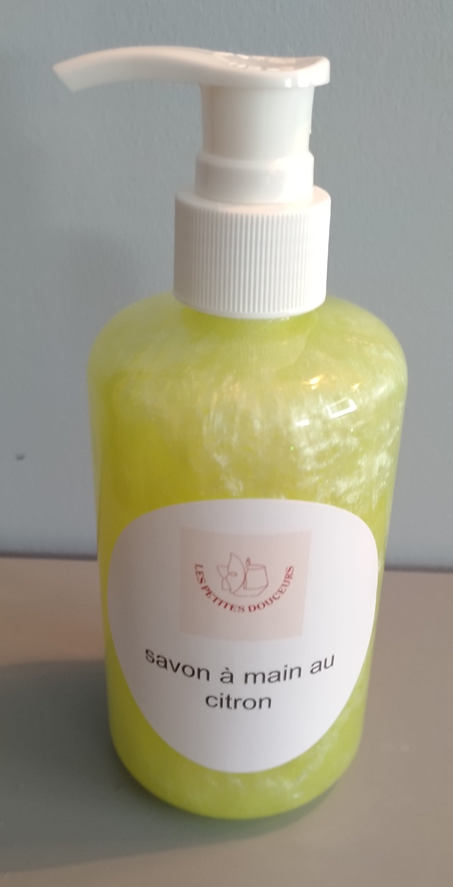 Savon à main liquide au citron